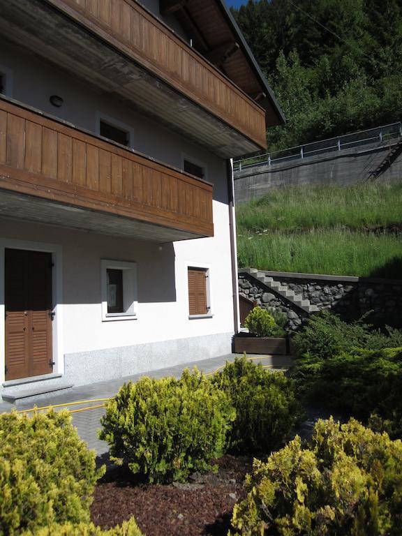 Casa Grazia Apartment Isolaccia Exterior photo